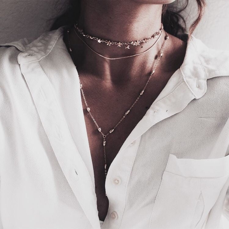 1 peça, 3 looks: camisa branca off the&nbsp;shoulder