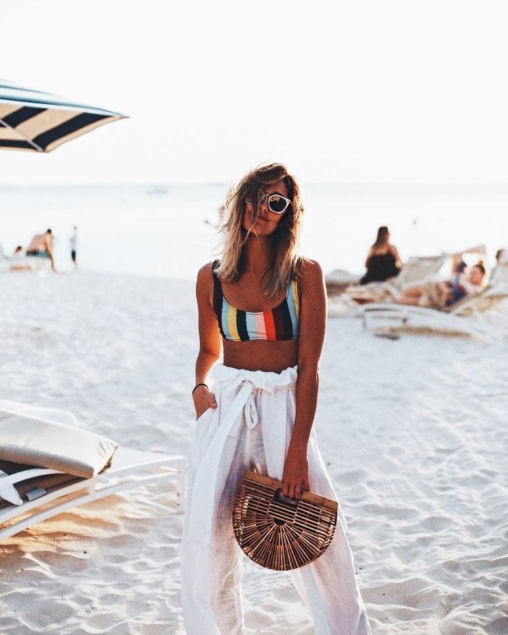 gorgeous-summer-beach-outfits-ideas-30-1