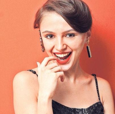 brincos-grandes-e-descombinados-trend-alert (9)