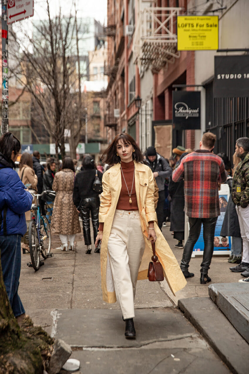 trend-alert-street-style-fashion-week-marrom-cor-das-fashionistas (22)