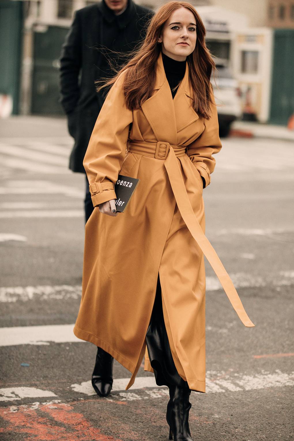 trend-alert-street-style-fashion-week-marrom-cor-das-fashionistas (7)