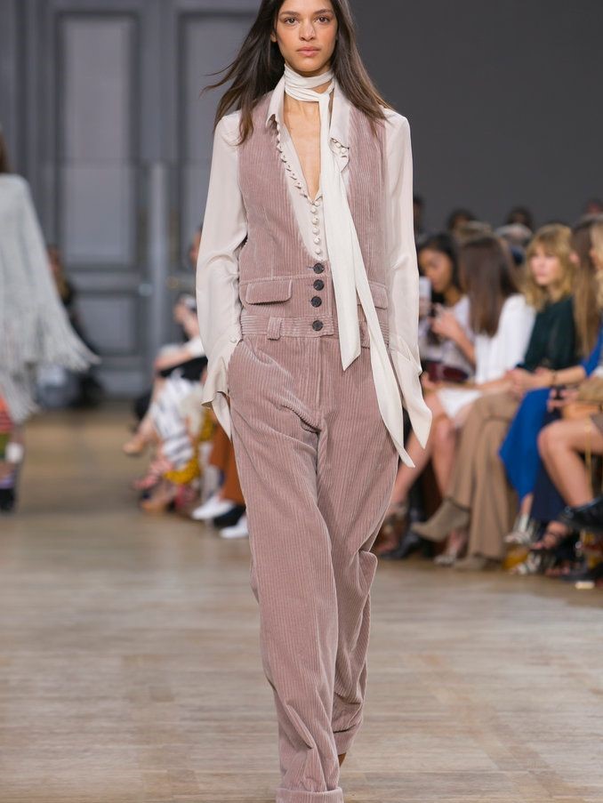 trend alert: o veludo cotelê já está bombando nas&nbsp;ruas!