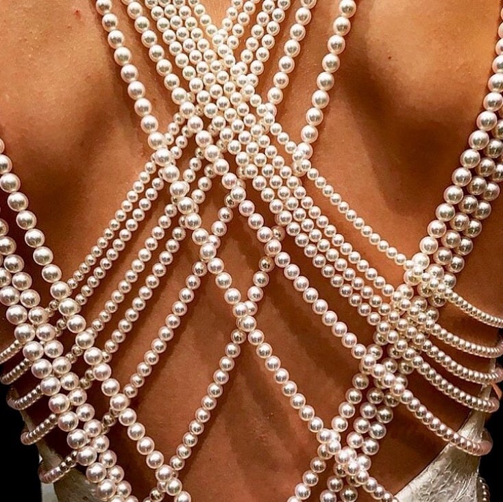 trend alert: pérolas, o detalhe mais trendy dessa&nbsp;temporada!