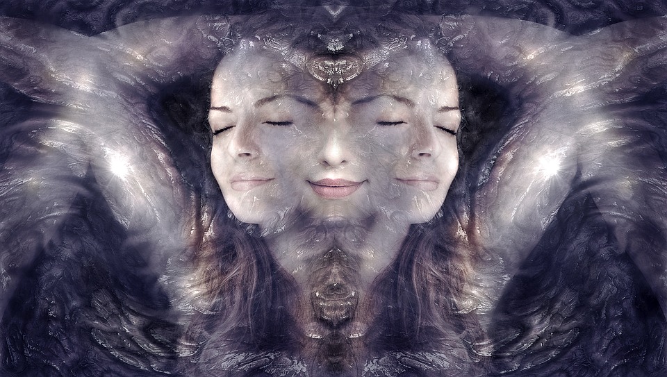 universo-feminino-mulher-aceitação-auto-estima (1)