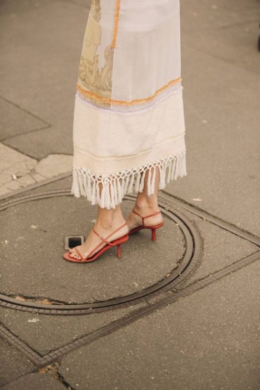 sandália-tendência-verão-2020-naked-heels-sandals (7)