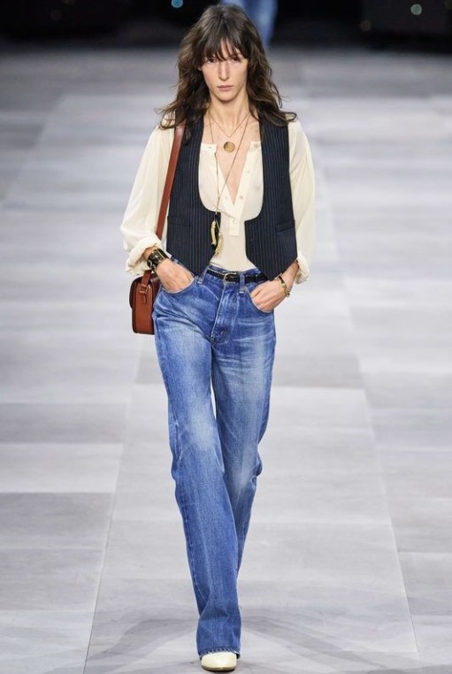 look-com-colete-retro-tendencia-outono-2020 (13)