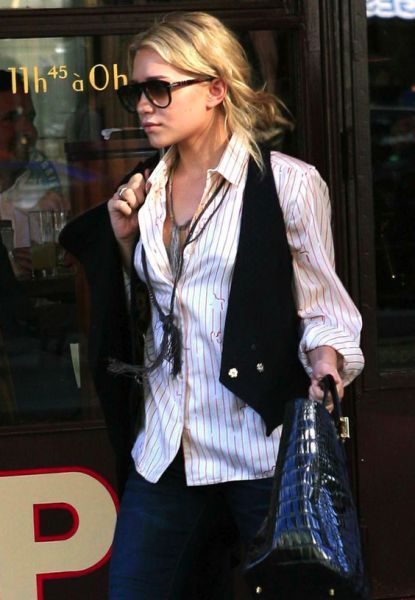 look-com-colete-retro-tendencia-outono-2020 (6)