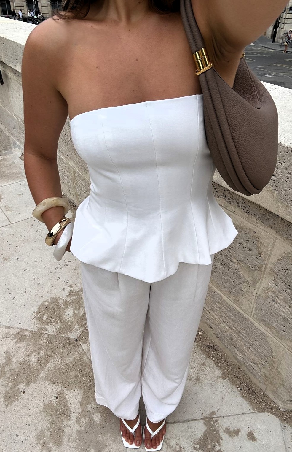 o peplum volta com estilo e&nbsp;elegância